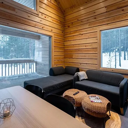 בקתה Black Work Levi Aihki