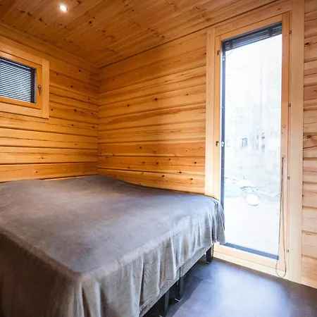 Black Work Levi Aihki * Kittilä