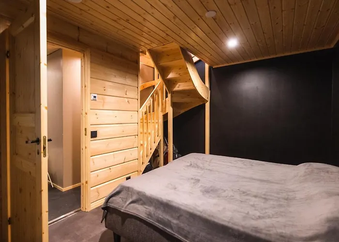 Black Work Levi Aihki בקתה